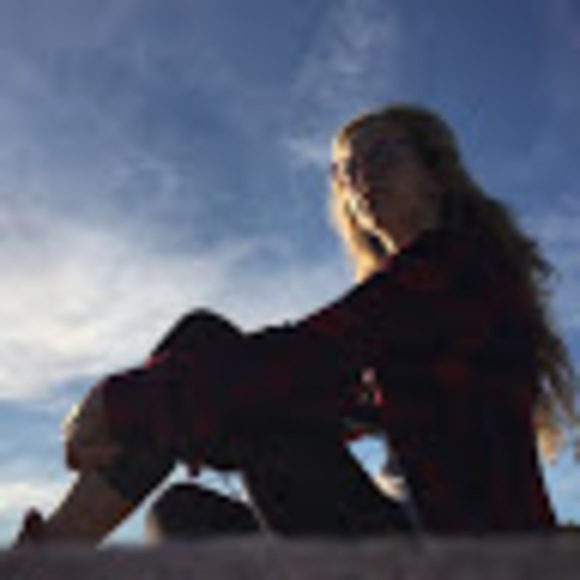 Meet your Posher, Yelena - Picture 1 of 1